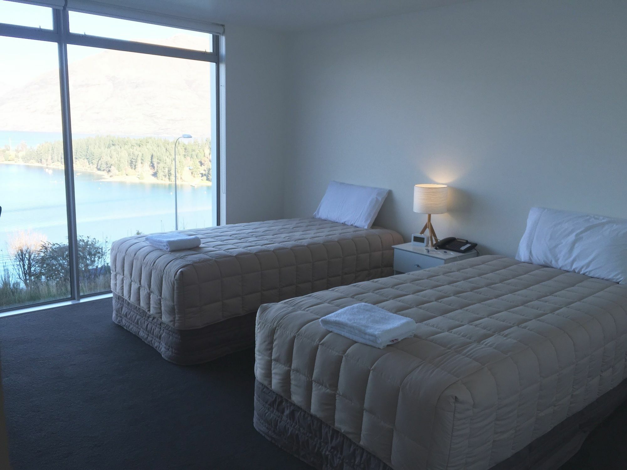 Manor Park Lodge Куийнстаун Екстериор снимка